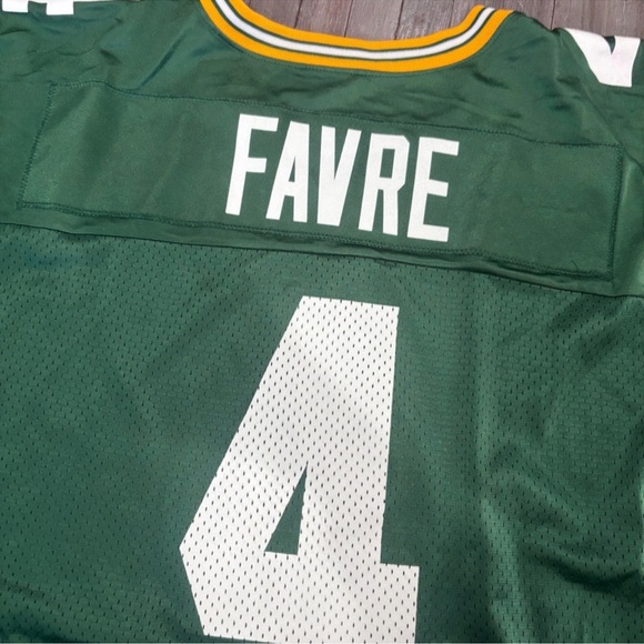 Nike Green Jersey with Yellow Collar - Picture 6 of 7